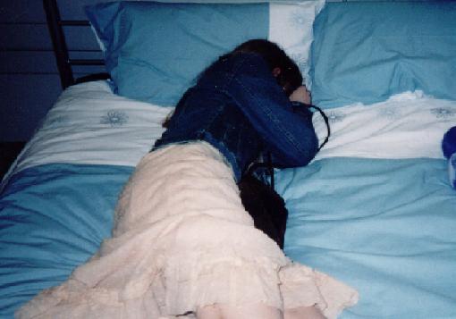bed1.jpg